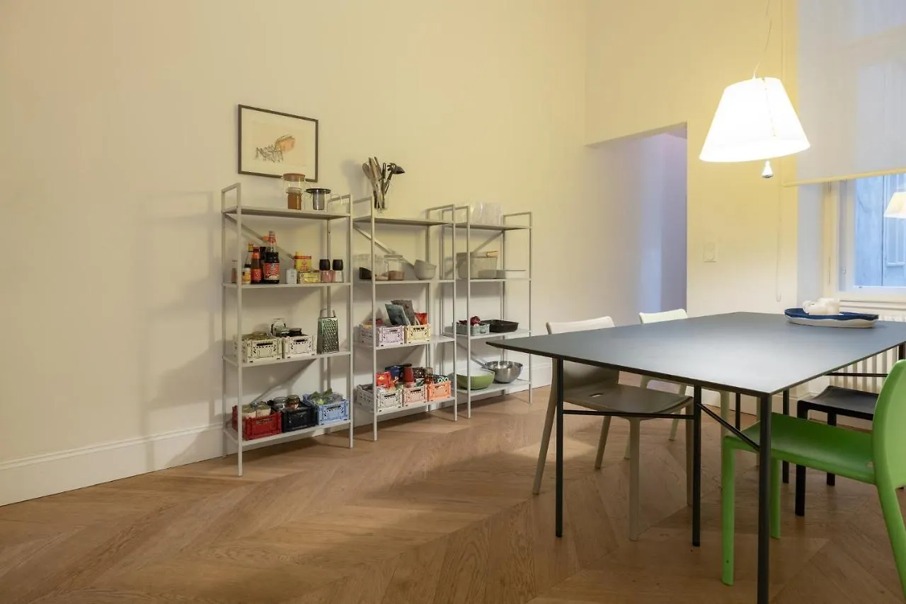 Stunning Apartment In City Center Vienna