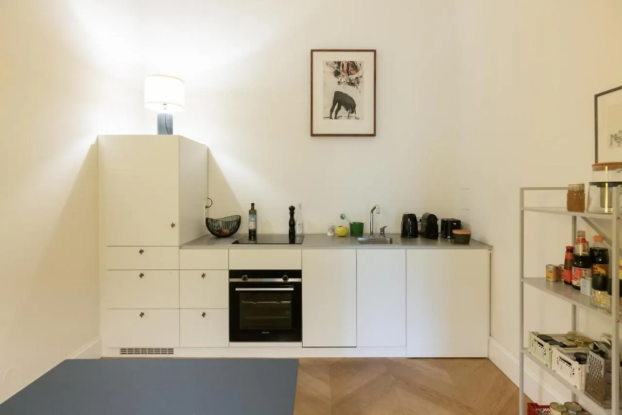 Stunning Apartment In City Center Vienna