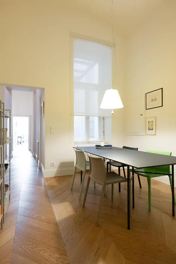 Stunning Apartment In City Center Vienna Austria